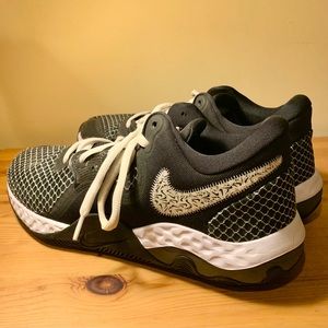 Nike Renew Elevate 2 Black and White Men’s Sneakers